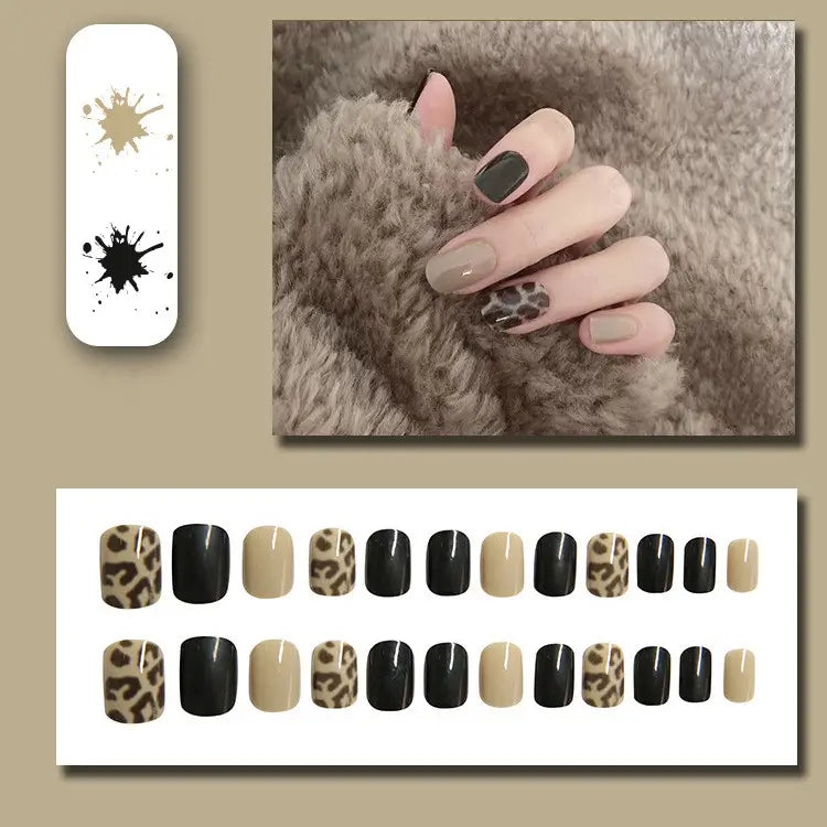 24 Pcs Square Press-On Nails with Design for Women