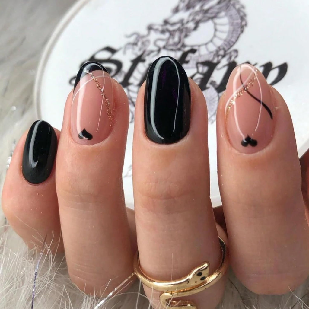 Valentines Day Press on Nails Short Almond Black Fake Nails Short French Tip False Nails with Black Heart Designs Acrylic Nails Valentines Glue on Nails Glossy Short Stick on Nails 24Pcs